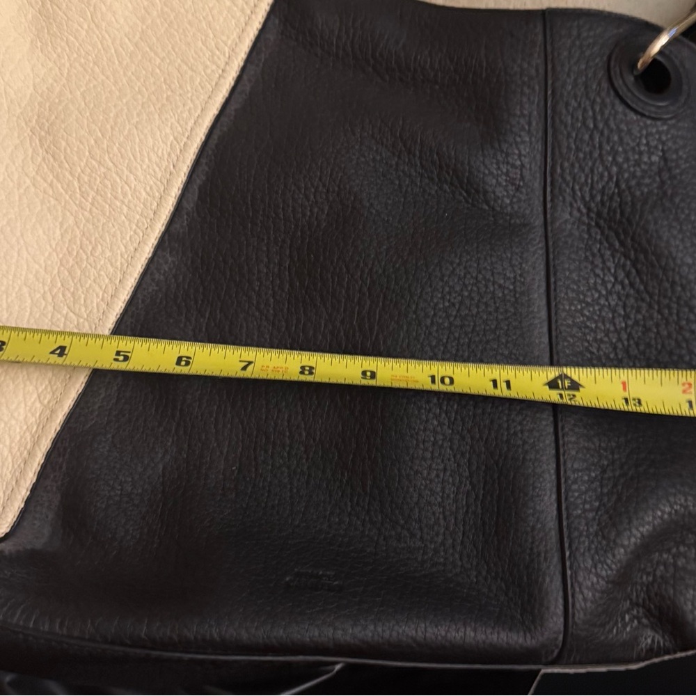 NEW Vince Camuto Black and Cream Leather Shoulder Bag - Picture 8 of 10